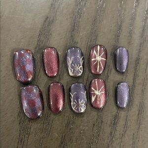 Elegant Burgundy and Purple Press-On Nails